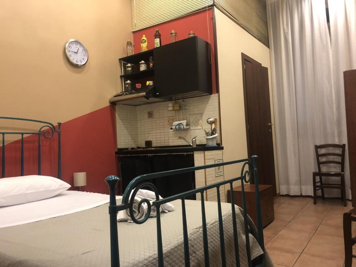 Hotel Roy Nel Cuore Di Napoli Exteriér fotografie