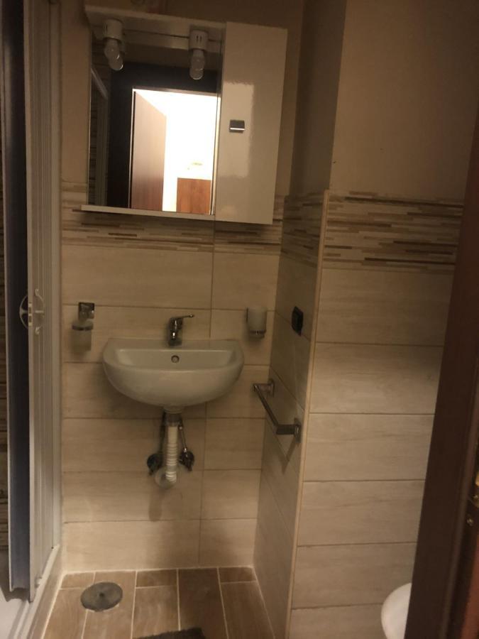Hotel Roy Nel Cuore Di Napoli Exteriér fotografie